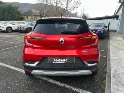 Photo 6 Renault Captur  1.6 E-Tech hybride rechargeable 160ch Intens -21
