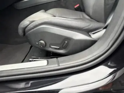 Photo 8 Volvo V60  B4 197ch Plus Style Dark DCT 7