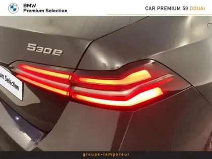 Photo 7 BMW Serie 5 Série 5 530e 299ch M Sport