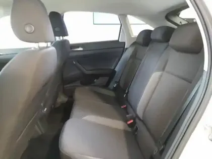 Photo 13 Volkswagen Taigo  1.0 TSI 116ch VW Edition DSG7