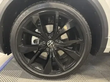 Photo 6 Volkswagen T-roc  1.5 TSI Evo2 150ch R-Line Edition DSG7