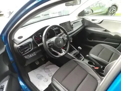 Photo 8 Kia Rio  1.0 T-GDI 100ch MHEV GT-Line iBVM6