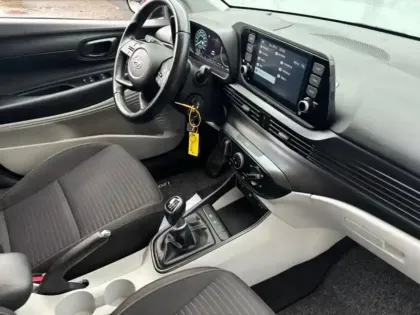 Photo 8 Hyundai I20  1.0 T-GDi 100ch Hybrid Intuitive