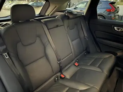 Photo 10 Volvo Xc60  T6 AWD Hybride rechargeable 253 ch+145 ch Geartronic 8