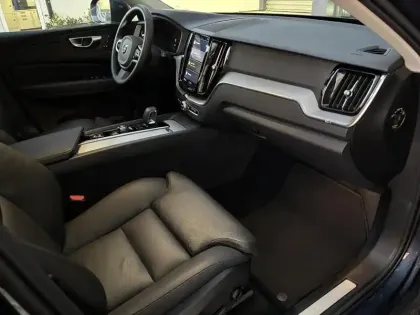 Photo 23 Volvo Xc60  T6 AWD Hybride rechargeable 253 ch+145 ch Geartronic 8