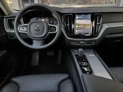 Photo 7 Volvo Xc60  T6 AWD Hybride rechargeable 253 ch+145 ch Geartronic 8