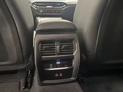 Photo 9 BMW Serie 3 Touring 320d xDrive 190 ch BVA8