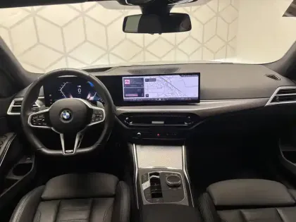 Photo 6 BMW Serie 3 Touring 320d xDrive 190 ch BVA8