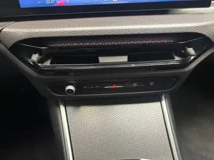 Photo 28 BMW Serie 3 Touring 320d xDrive 190 ch BVA8