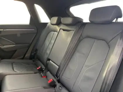 Photo 13 Audi Q3  35 TDI 150 ch S tronic 7