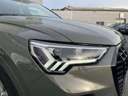 Photo 33 Audi Q3  35 TDI 150 ch S tronic 7