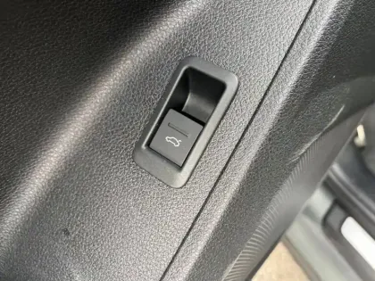 Photo 26 Audi Q3  35 TDI 150 ch S tronic 7