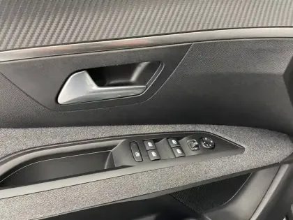 Photo 47 Peugeot 3008  Puretech 130ch S&S EAT8