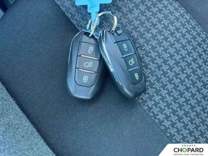 Photo 11 Peugeot 3008  Puretech 130ch S&S EAT8