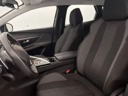 Photo 35 Peugeot 3008  Puretech 130ch S&S EAT8