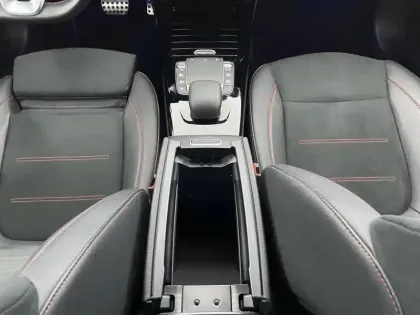 Photo 26 Mercedes Classe A  200 7G-DCT