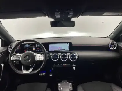 Photo 30 Mercedes Classe A  200 7G-DCT