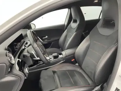 Photo 14 Mercedes Classe A  200 7G-DCT