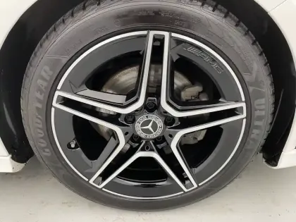 Photo 12 Mercedes Classe A  200 7G-DCT