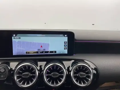 Photo 20 Mercedes Classe A  200 7G-DCT