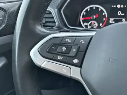 Photo 19 Volkswagen T-cross  1.0 TSI 110 Start/Stop DSG7