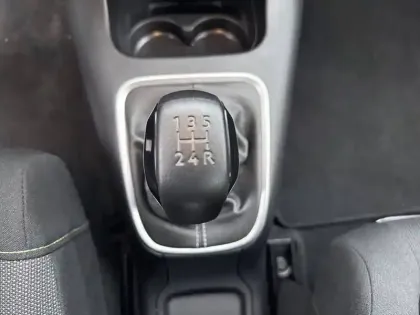 Photo 13 Citroën C3  PureTech 83 S&S BVM5