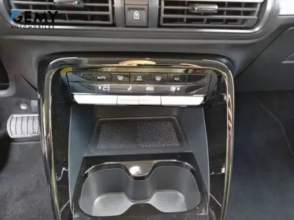 Photo 15 Citroën C3 Aircross  Hybride 145 e-DCS6