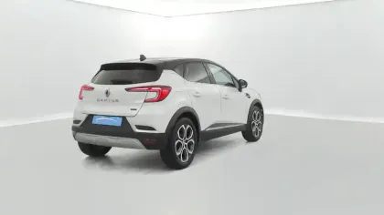 Photo 13 Renault Captur  E-Tech full hybrid 145