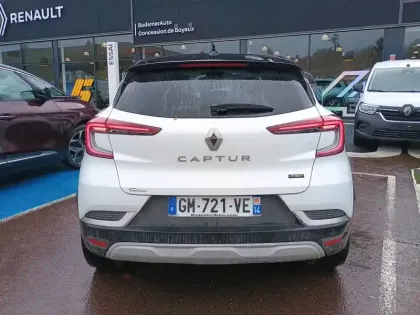 Photo 3 Renault Captur  E-Tech full hybrid 145
