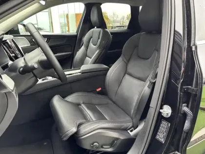 Photo 21 Volvo Xc60  T6 AWD Hybride rechargeable 253 ch+145 ch Geartronic 8