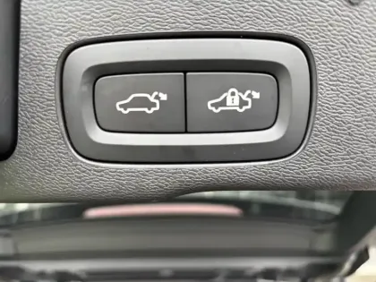 Photo 8 Volvo Xc60  T6 AWD Hybride rechargeable 253 ch+145 ch Geartronic 8