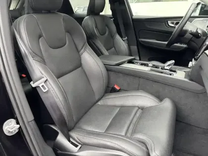 Photo 24 Volvo Xc60  T6 AWD Hybride rechargeable 253 ch+145 ch Geartronic 8