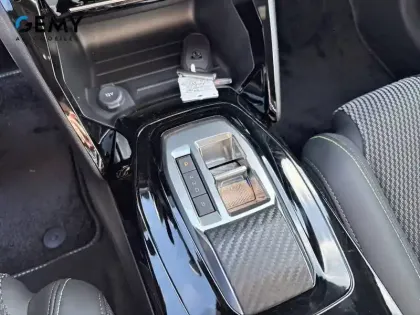 Photo 38 Peugeot 208  Electrique 50 kWh 136ch