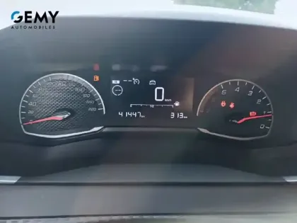 Photo 11 Peugeot 208  PureTech 75 S&S BVM5