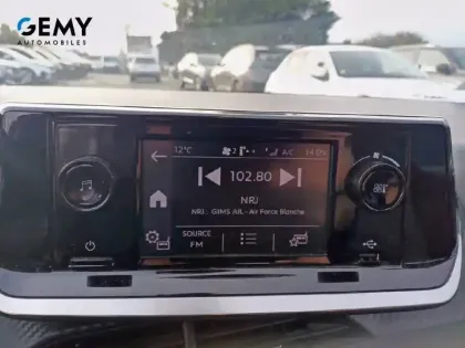 Photo 12 Peugeot 208  PureTech 75 S&S BVM5