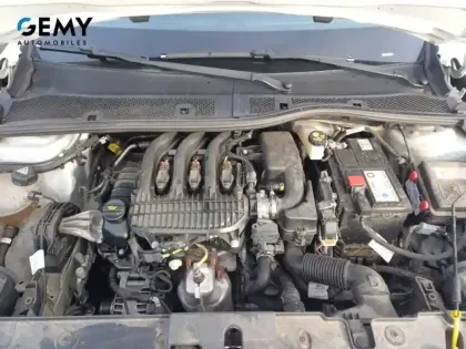 Photo 15 Peugeot 208  PureTech 75 S&S BVM5