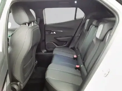 Photo 11 Peugeot 2008  PureTech 130 S&S EAT8