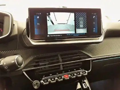 Photo 17 Peugeot 2008  PureTech 130 S&S EAT8