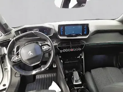 Photo 7 Peugeot 2008  PureTech 130 S&S EAT8