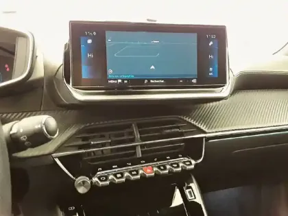 Photo 14 Peugeot 2008  PureTech 130 S&S EAT8