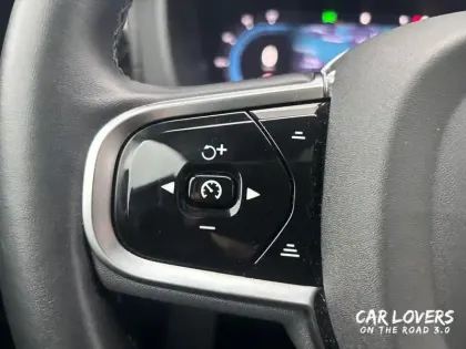 Photo 18 Volvo Xc60  T6 Recharge AWD 253 ch + 145 ch Geartronic 8