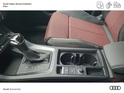 Photo 23 Audi Q3  35 TFSI 150 ch S tronic 7