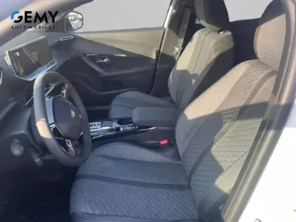 Photo 52 Peugeot 2008  Electrique 54 kWh 156 ch