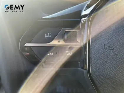 Photo 17 Peugeot 2008  Electrique 54 kWh 156 ch