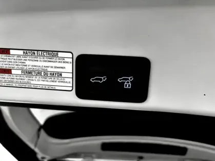 Photo 21 Toyota Yaris Hybride 116h 2WD Design 5p