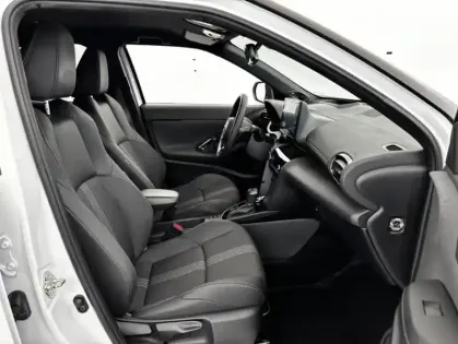 Photo 25 Toyota Yaris Hybride 116h 2WD Design 5p