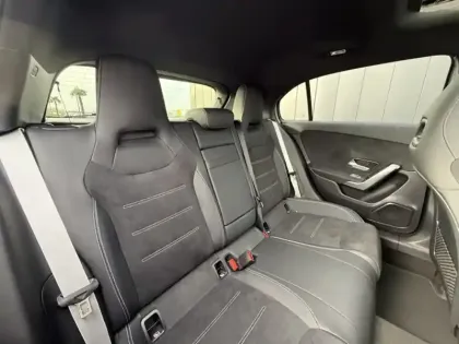 Photo 18 Mercedes Classe A 180 AMG Exclusive Design d Exclu