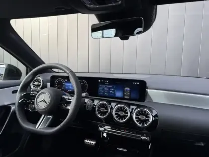 Photo 9 Mercedes Classe A 180 AMG Exclusive Design d Exclu