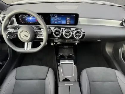 Photo 7 Mercedes Classe A 180 AMG Exclusive Design d Exclu