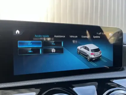 Photo 11 Mercedes Classe A 200 d AMG Line